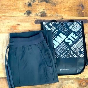 Like New Lululemon ABC Jogger in Mens Medium!